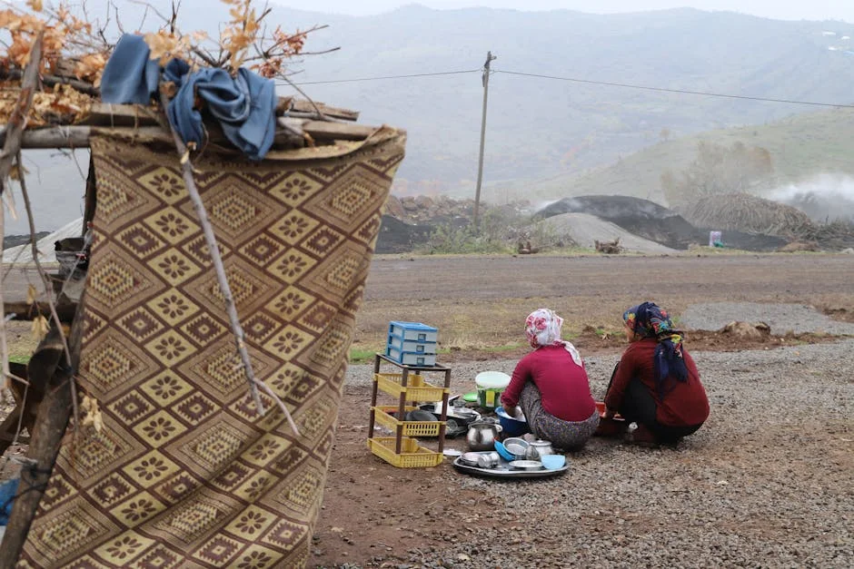 Wool Camp Blanket Buyer's Guide: Weight, Weave, and Performance